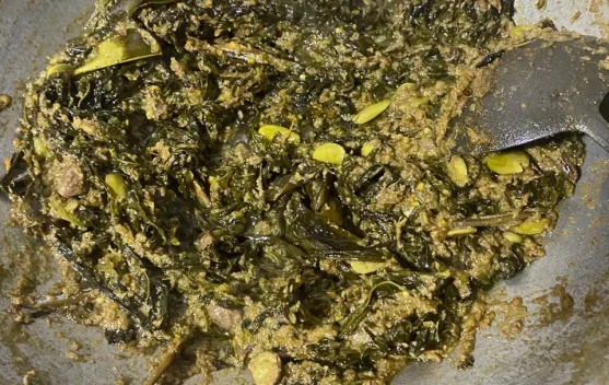 Sambalado Tanak Patai, Pucuak Ubi, dan Teri yang Melegenda