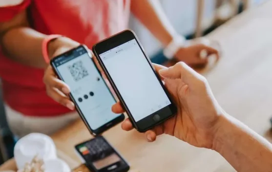 Cashless Semakin Populer, Apakah Membuat Kita Lebih Boros?