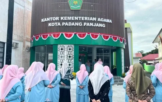 Kemenag Padang Panjang sampaikan sejumlah agenda Penmad saat apel pagi
