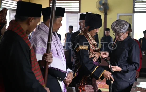 Batagak Pangulu Tradisi Adat Perkuat Peran Niniak Mamak di Pasaman