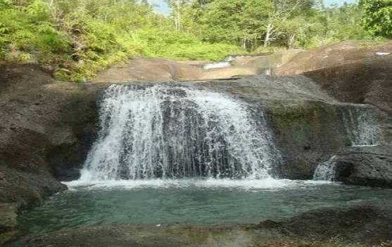 Tapian Puti Tawarkan Pesona Wisata Alam