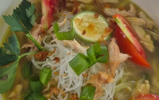 Soto Ayam yang Gurih dan Nikmat