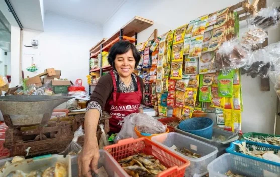 Kenapa Ekonomi Bisa Tumbuh tapi Harga Tetap Naik?