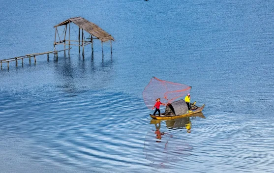 Rekomendasi Wisata Air Aman Anak Lansia