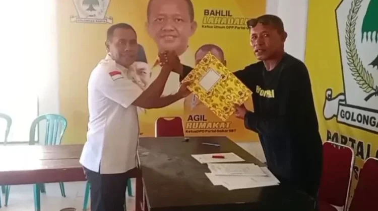 Musda ke-V Golkar SBT, Ismail Rumbalifar Resmi Ambil Formulir