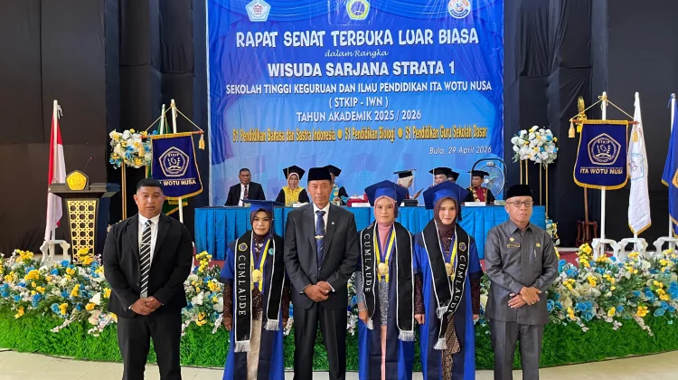 Hadiri Wisuda STKIP IWN, Wamendiktisaintek Fauzan: Peran PTS Sangat Krusial