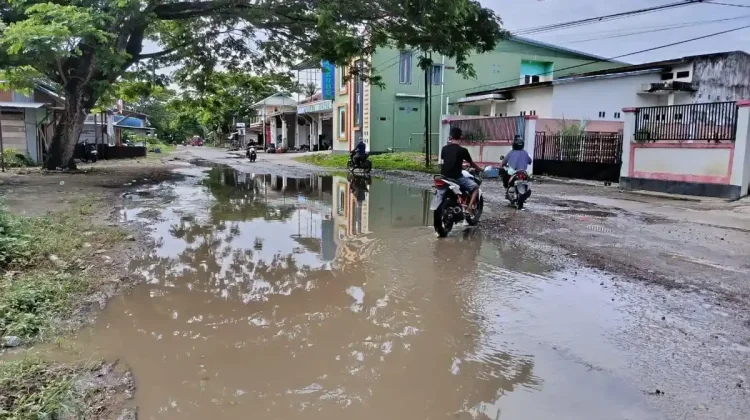 Komisi III DPRD SBT Desak BPJN Perbaiki Ruas Jalan Lintas Seram Bula