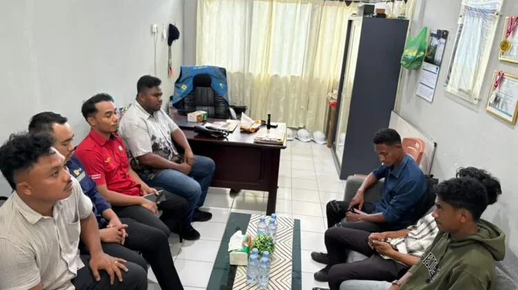 LMND Demo PLN ULP Bula Soal Dugaan Ketidaksesuaian Biaya Pemasangan Listrik