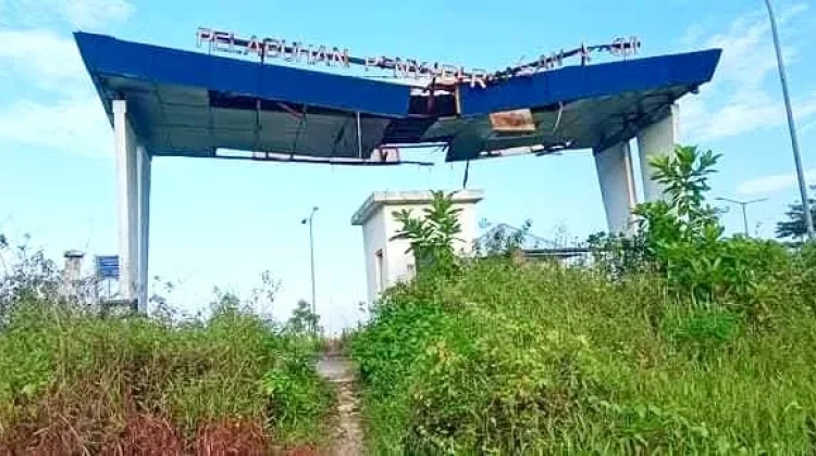 Feri Antar Pulau SBT Sudah Lama Tak Beroperasi, Kondisi Dermaga Bak ‘Sarang Penunggu'