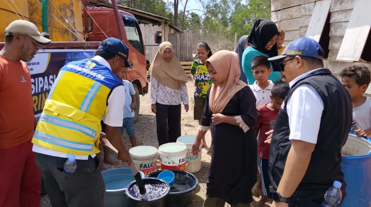 Terima Bantuan Air Bersih, Warga Apresiasi BWS Maluku