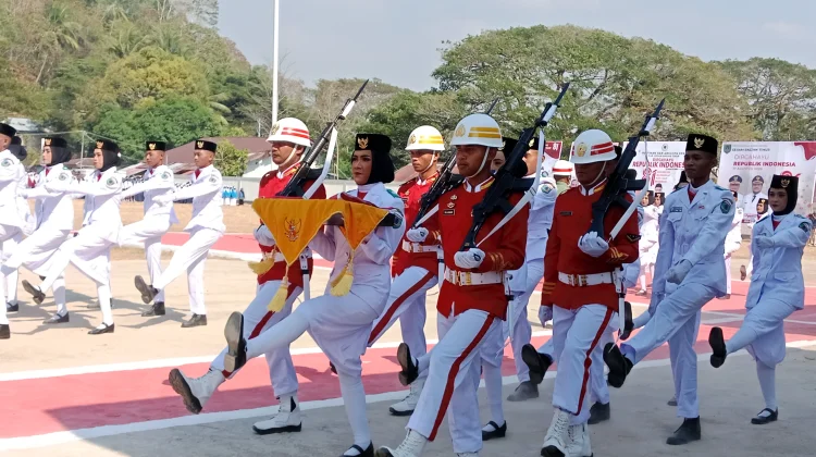 Dipimipin Bupati Fachri, Upacara HUT Ke-81 RI di SBT Berlangsung Khidmat