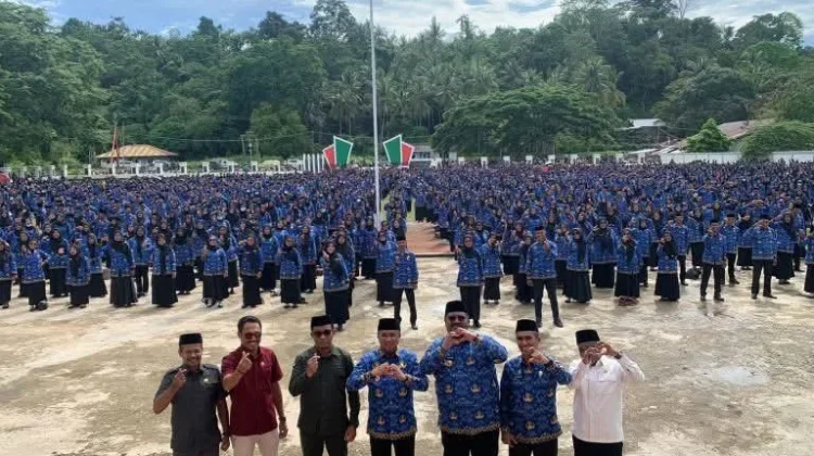 Bupati SBT Buka Peluang Kenaikan Gaji PPPK Paruh Waktu di Momen HUT Ke-81 RI