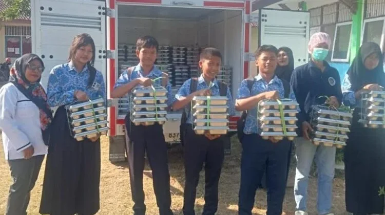 Program MBG di Bula Barat Jangkau 1.695 Anak dan Balita Setiap Hari