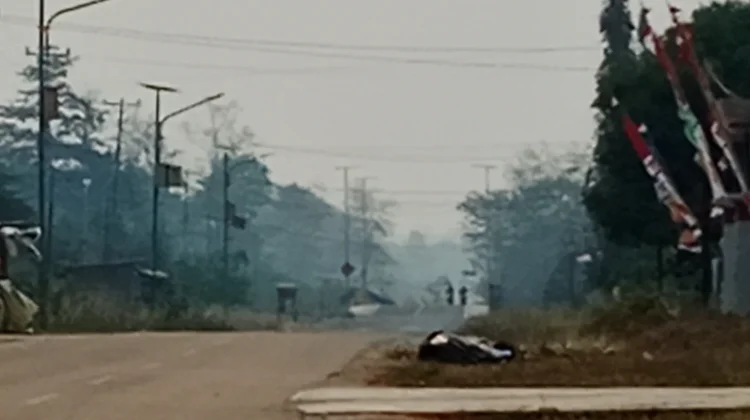 Kabut Asap Karhutla Ganggu Warga Bula, Dinkes SBT Diminta segera Turun Tangan