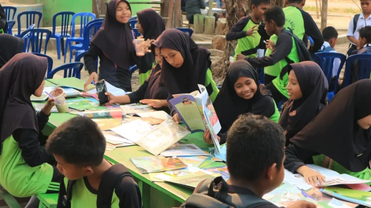 Dinas Perpustakaan SBT Bicara Strategi Penguatan Literasi