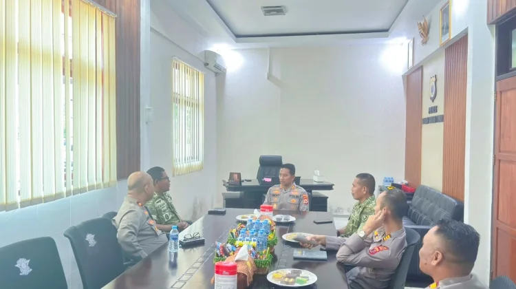 Kapolres SBT Terima Kunjungan Pabung Kodim Masohi, Perkuat Sinergi Jaga Keamanan