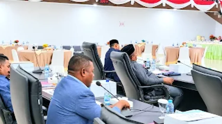 Kasatpol PP SBT Diduga Terlibat Urus Pergantian Kepala Sekolah, DPRD Geram
