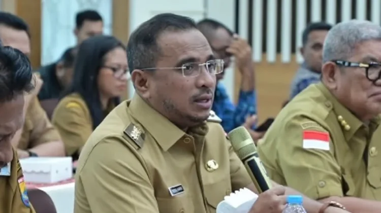 Anggaran Terbatas, Bupati SBT Tegaskan Belum Bisa Naikkan Gaji PPPK Paruh Waktu