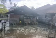 Banjir Rob Rendam Permukiman Warga Solan SBT, Enam Rumah Terdampak