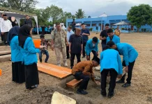 Wamendiktisaintek Letakkan Batu Pertama Auditorium STIKIP Ita Wotu Nusa