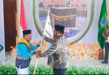 JCH SBT Dilepas ke Tanah Suci, Satu Jamaah Wafat sebelum Berangkat