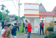 Mahasiswa Demo di Kantor Bupati SBT, Soroti Kasus Obat Kadaluarsa Dinkes