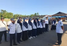 Dishub SBT Tertibkan Parkir Kendaraan di Terminal Bula
