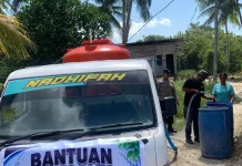 Krisis Air Bersih, Pemerintah Negeri Bula Distribusi Bantuan Air ke Warga