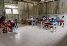 Fasilitas Memprihatinkan, Semangat Belajar Siswa SD 6 Tutuktolo Tetap Menyala
