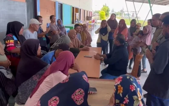 Belasan Pedagang Mengadu ke Bupati SBT, Keluhkan Pedagang “Liar” di Jalanan Bula