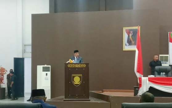 Bahas LKPJ 2025 Secara Cermat, Bupati Fachri Apresiasi DPRD SBT