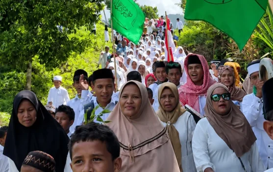 Ribuan Warga Padati Pawai Ta'aruf 1 Muharram 1448 H di Ukar Sengan SBT