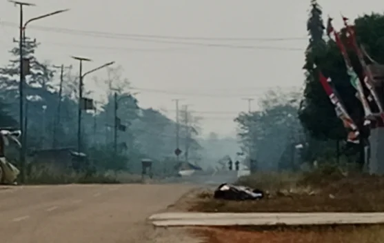 Kabut Asap Karhutla Ganggu Warga Bula, Dinkes SBT Diminta segera Turun Tangan