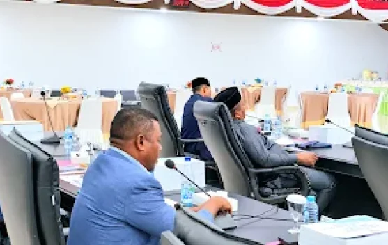 Kasatpol PP SBT Diduga Terlibat Urus Pergantian Kepala Sekolah, DPRD Geram