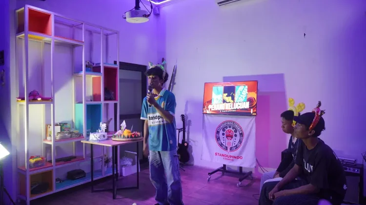 Battle Of Three: Adu Kelucuan Komunitas Standupindo Ciayumajakuning