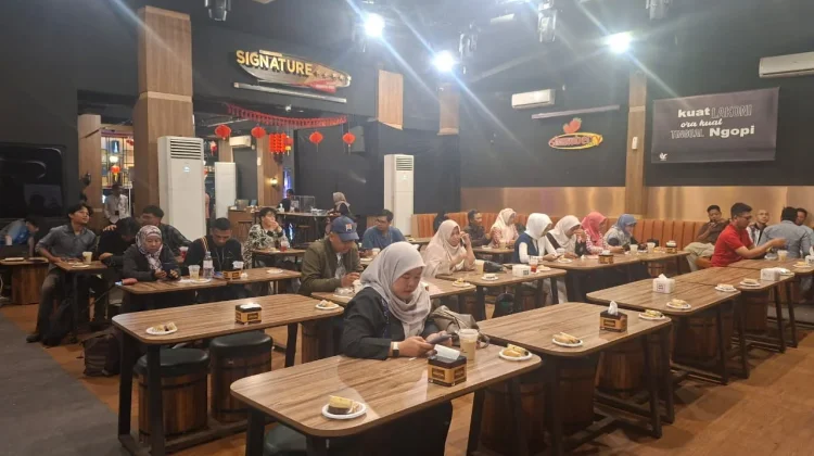 Accurate Indonesia & HIPMI Cirebon Gelar Seminar Keuangan untuk UMKM