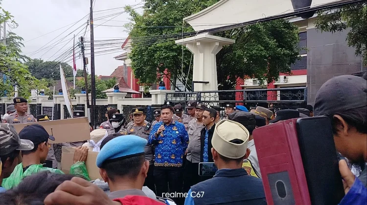 Aliansi Masyarakat Rancahan Sampaikan Aspirasi ke Inspektorat