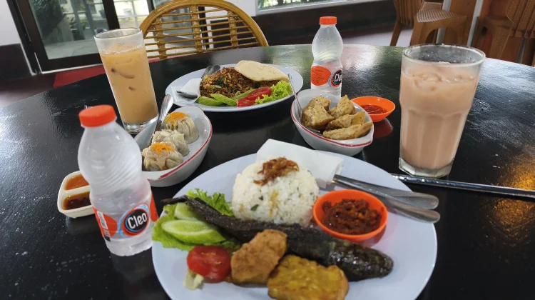 REBORN! Kopi Lendot Mang Elon Andalan Bukber Jalaksana