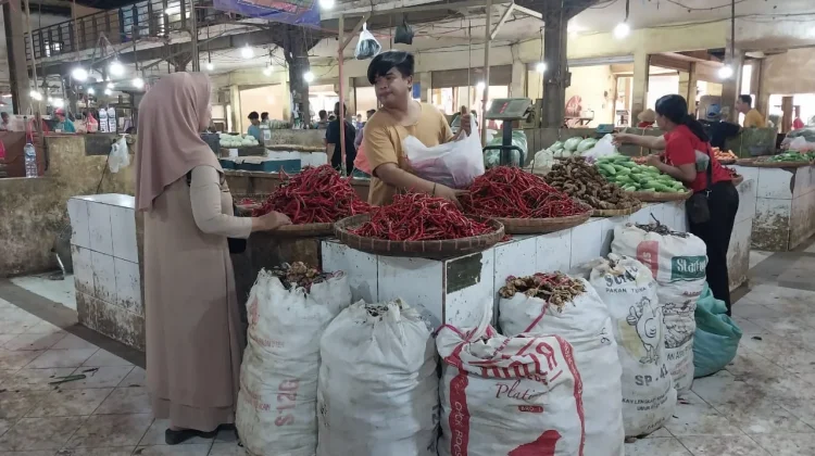 Stok Pangan Kota Cirebon Surplus, Harga Telur dan Cabai Mulai Turun
