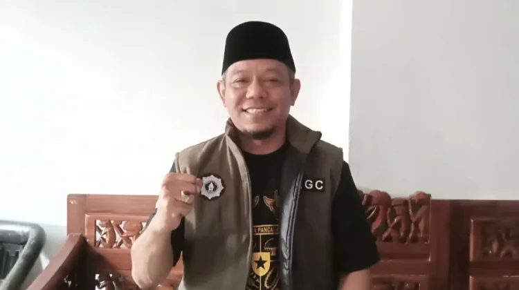 Penyadapan Pinus Gunung Ciremai dalam Skema Kemitraan
