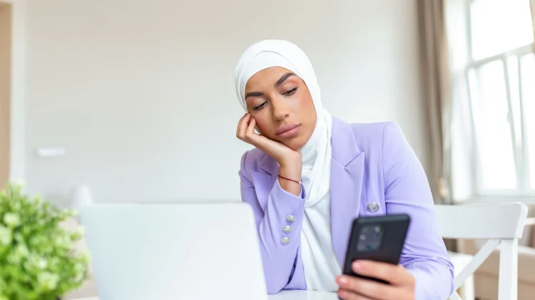 Tanda Dehidrasi Tersembunyi saat Puasa