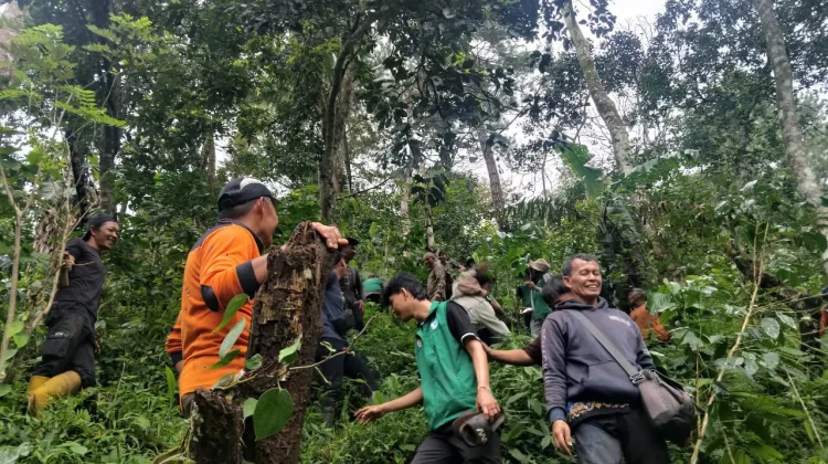 Warga Penyangga Ciremai Bukan Perusak Hutan