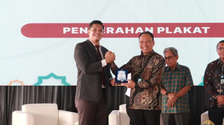 OJK Perkuat Literasi dan Akses Keuangan Nelayan Desa Gebang Mekar