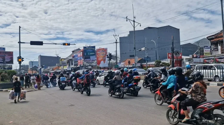 Sejumlah Ruas Jalan di Kabupaten Cirebon Diprioritaskan Diperbaiki jelang Mudik