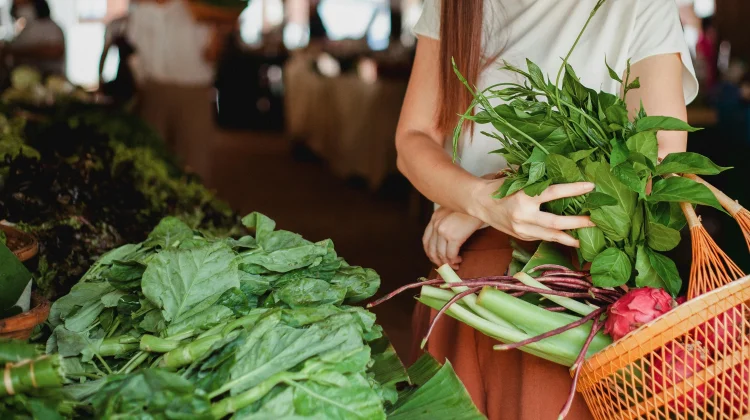 Permintaan Meningkat, Harga Kebutuhan Pokok jelang Lebaran Naik