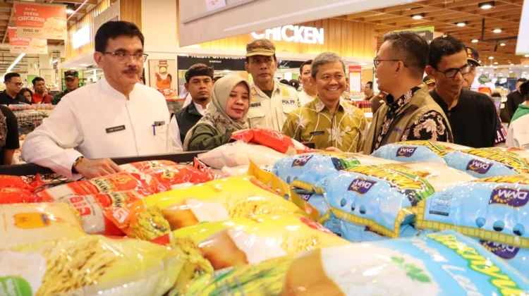 Pemkot Cirebon Awasi Ketat Harga Bahan Pokok, Pedagang Nakal Terancam Sanksi
