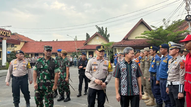 Kapolres Cirebon Kota Imbau Pemudik Waspada saat Perjalanan Mudik