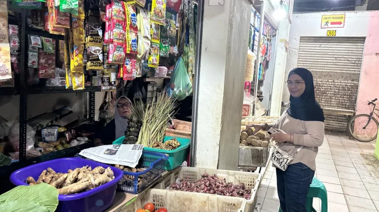 Harga Bahan Pokok di Pasar Gunung Sari Kota Cirebon Naik jelang Lebaran