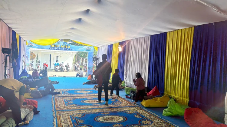 Rest Area Cirebon Jadi Titik Singgah Pemudik Pantura