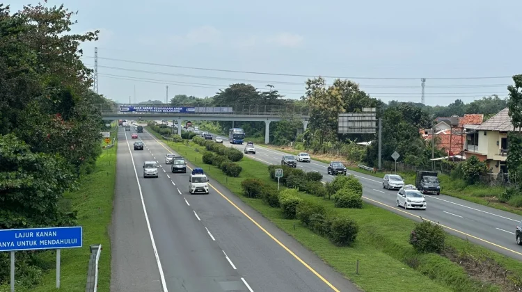 Pantauan JPO Kedawung: Arus Tol Palikanci H-2 Ramai Lancar